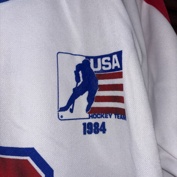 VINTAGE CHOCK FULL O'NUTS Coffee USA Hockey Team 1984 PROMO JERSEY SIZE MEDIUM - Picture 2 of 4